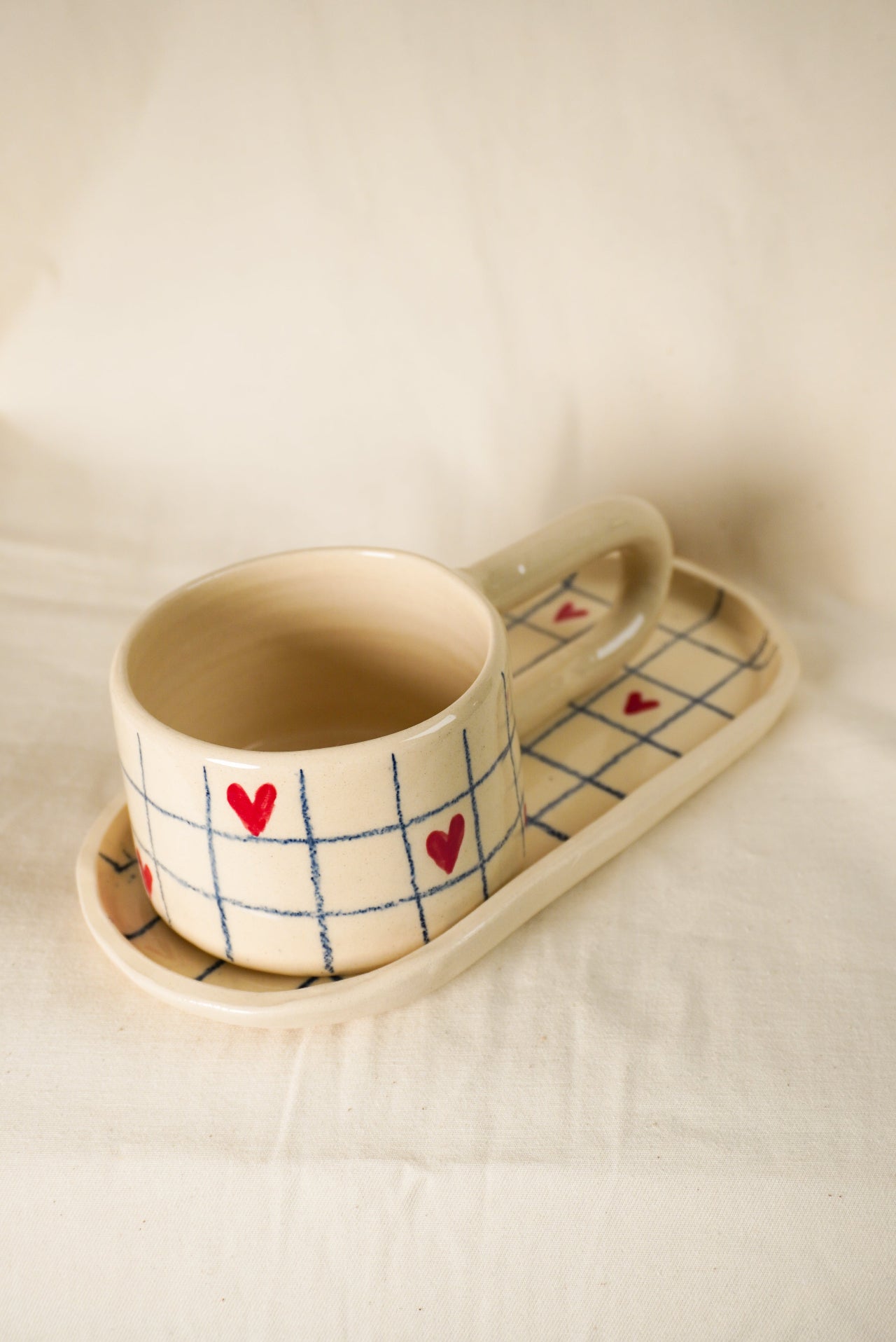 Filiżanka AMORE i talerzyk podłóżny