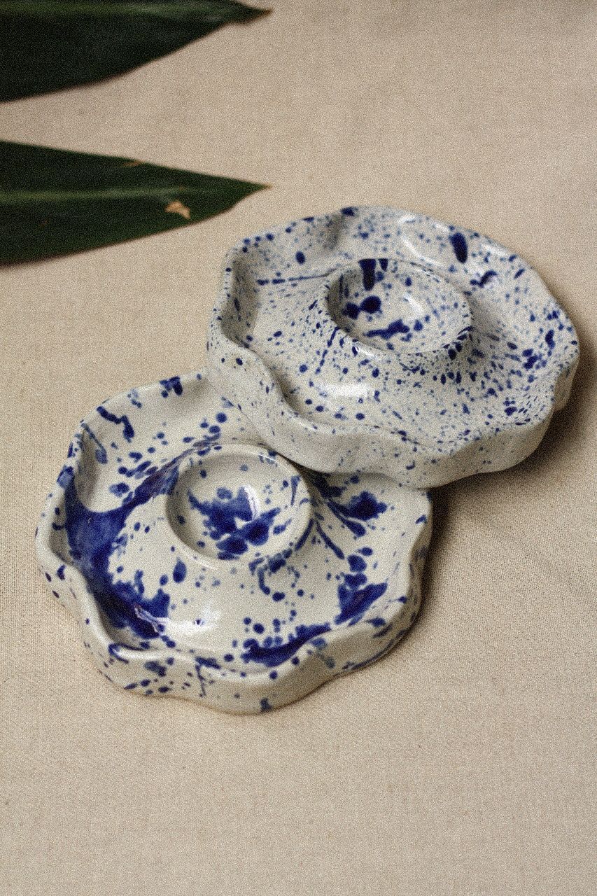 Jajeczniki kobaltowe z falbanką