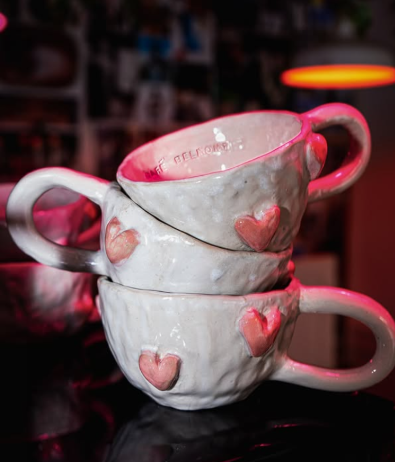 Kubki z sercami Cafe Belmont