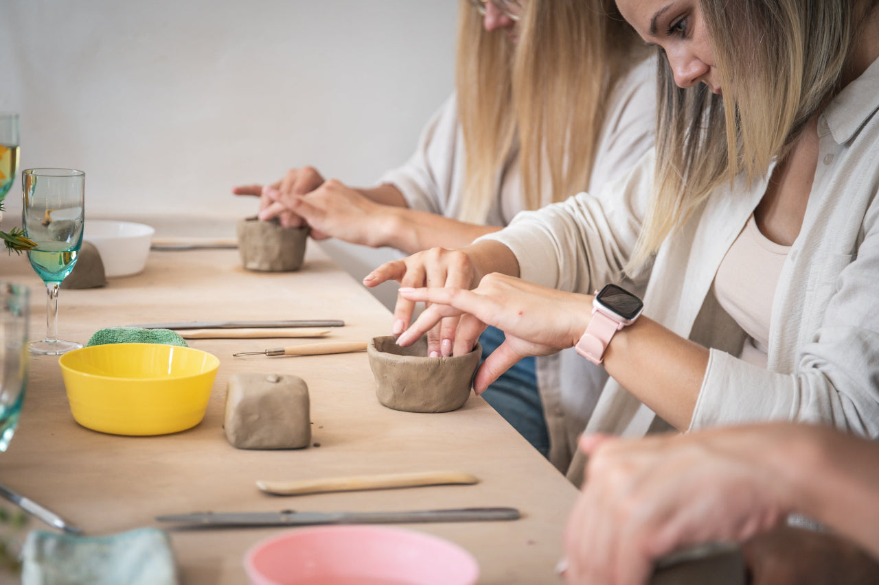 Lepienie z gliny warsztaty