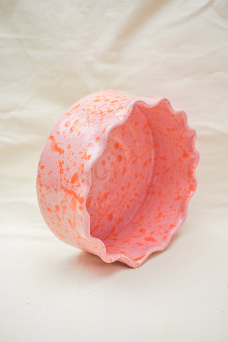 Miska z falbankami bok