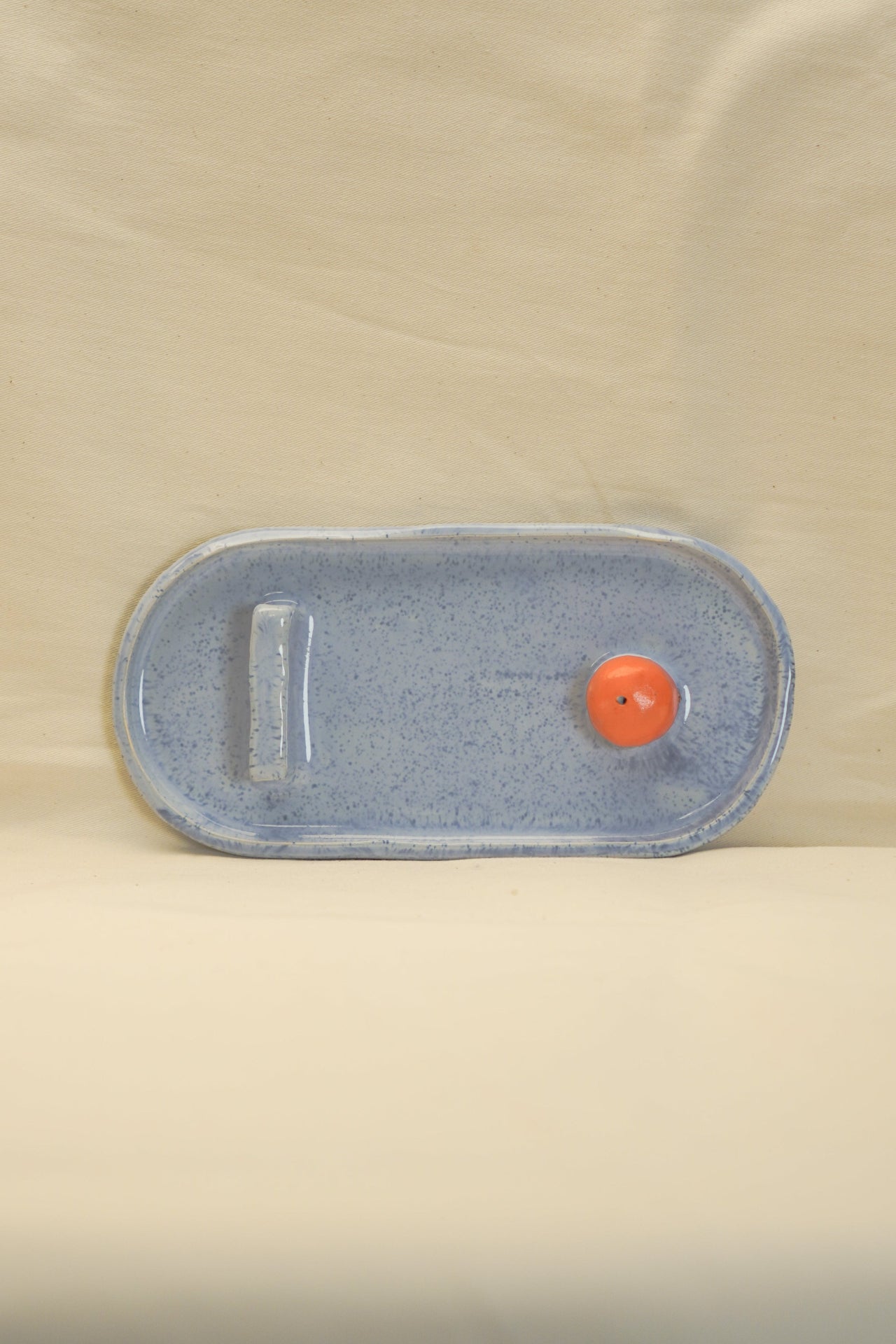 Niebieska kadzielnica z kulką